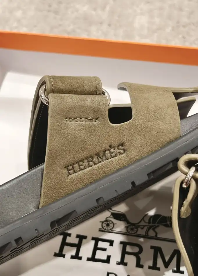 hype Hermes Slippers