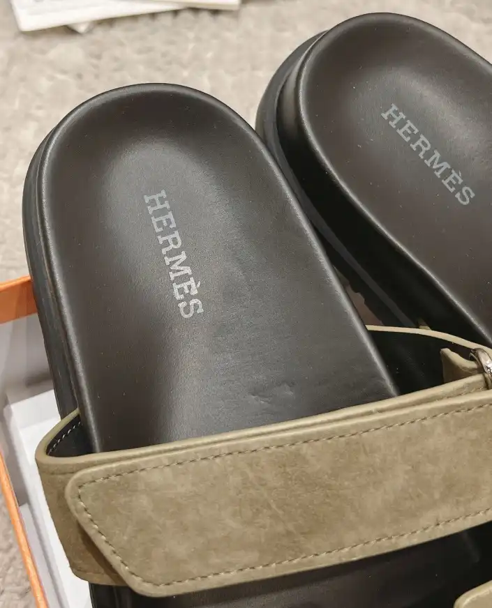 hype Hermes Slippers