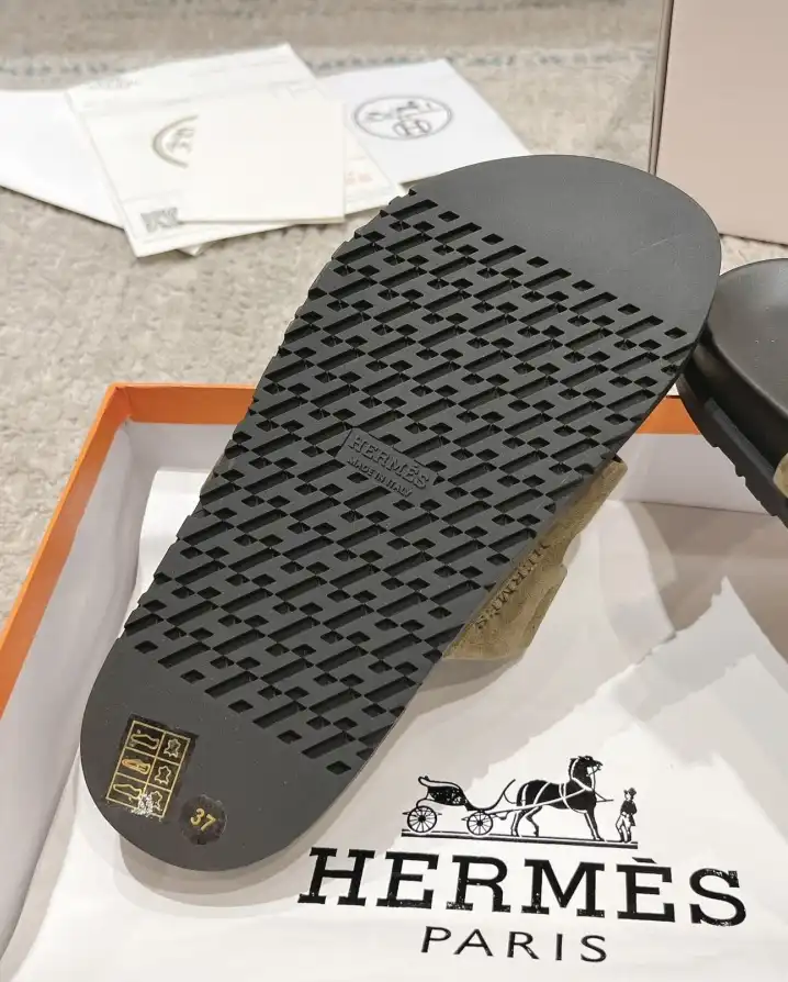 hype Hermes Slippers