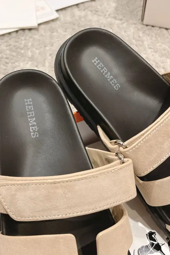 hype Hermes Slippers