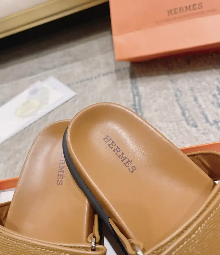 hype Hermes Slippers