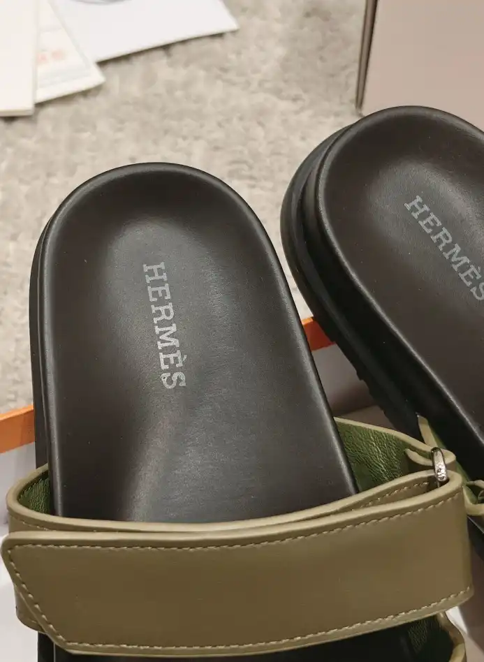 hype Hermes Slippers