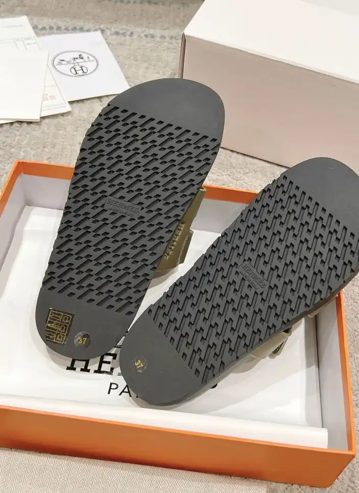 hype Hermes Slippers