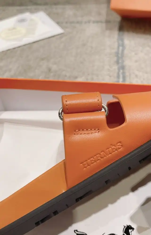 hype Hermes Slippers