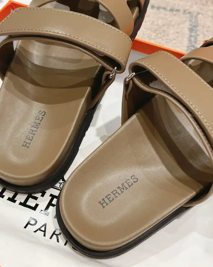 hype Hermes Slippers