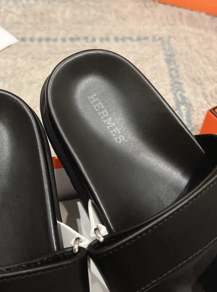 hype Hermes Slippers