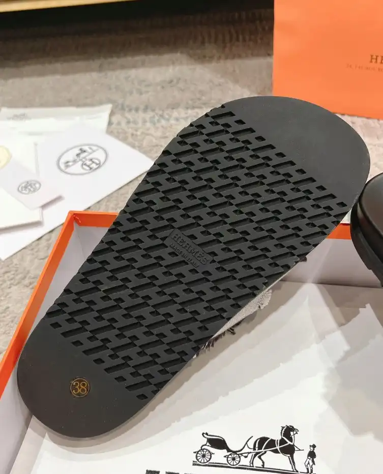 hype Hermes Slippers