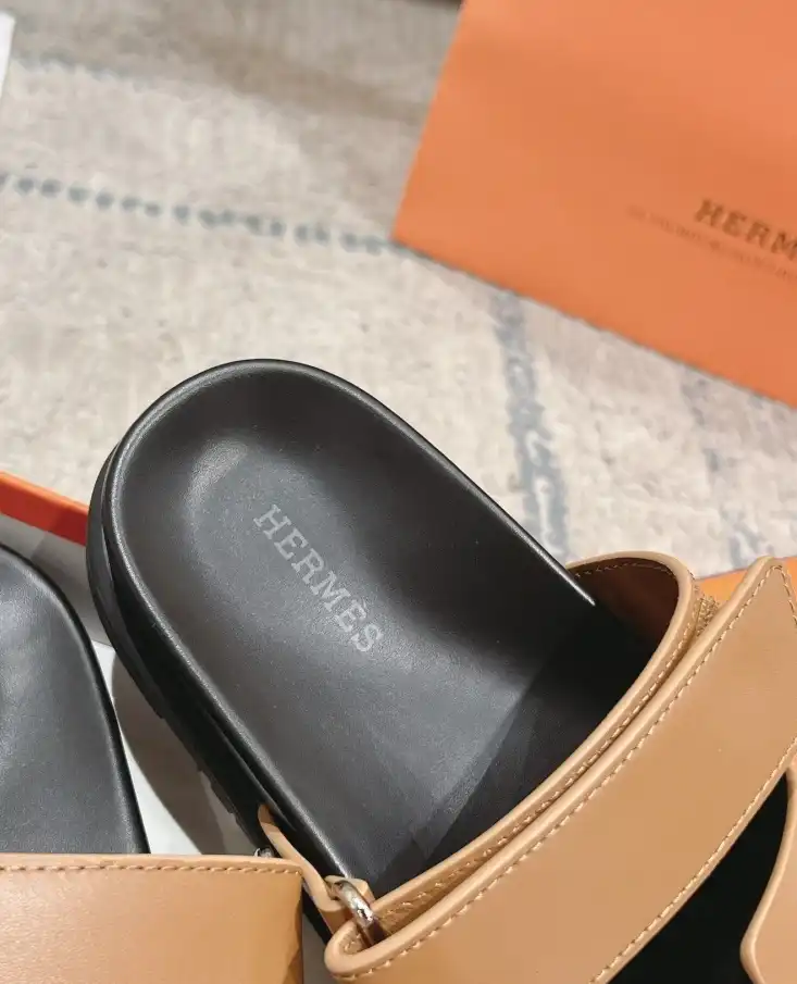 hype Hermes Slippers