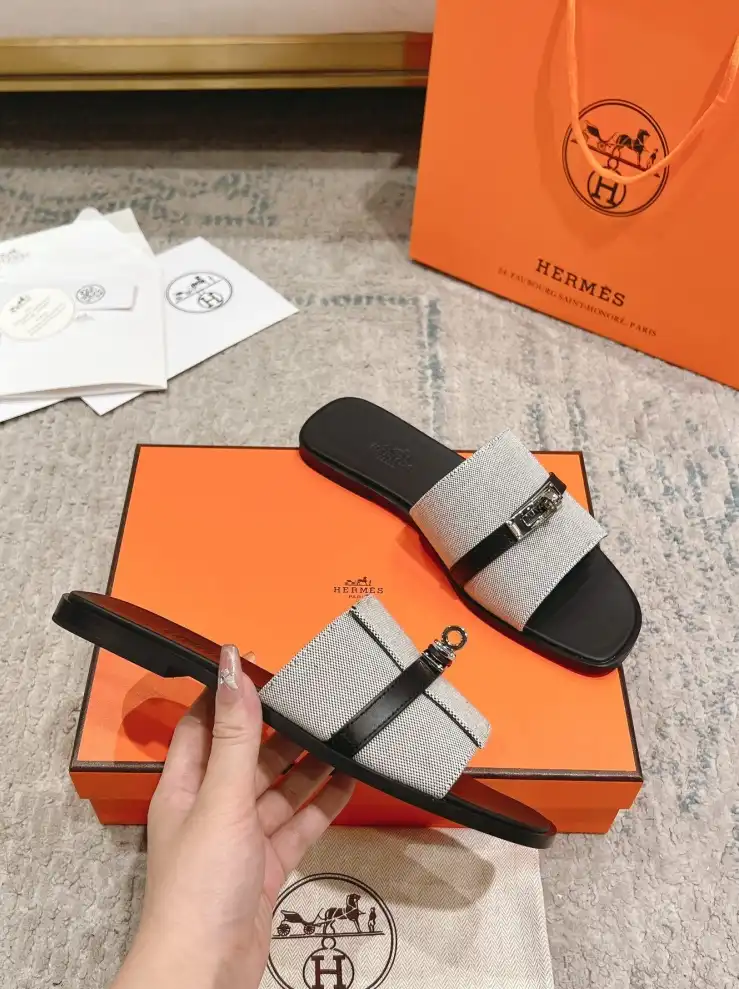 hype Hermes Slippers