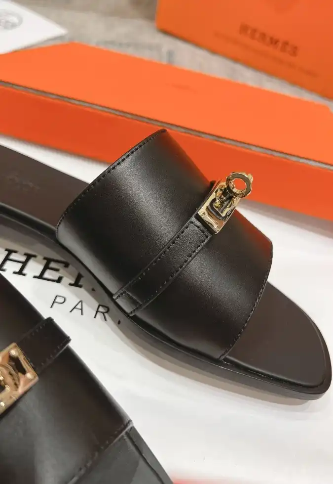 hype Hermes Slippers