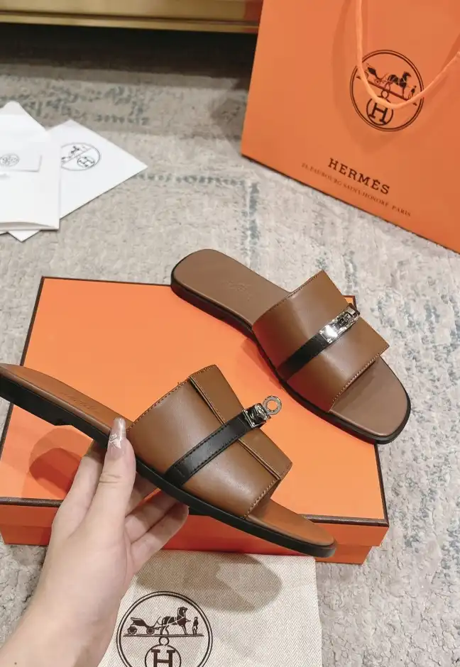 hype Hermes Slippers