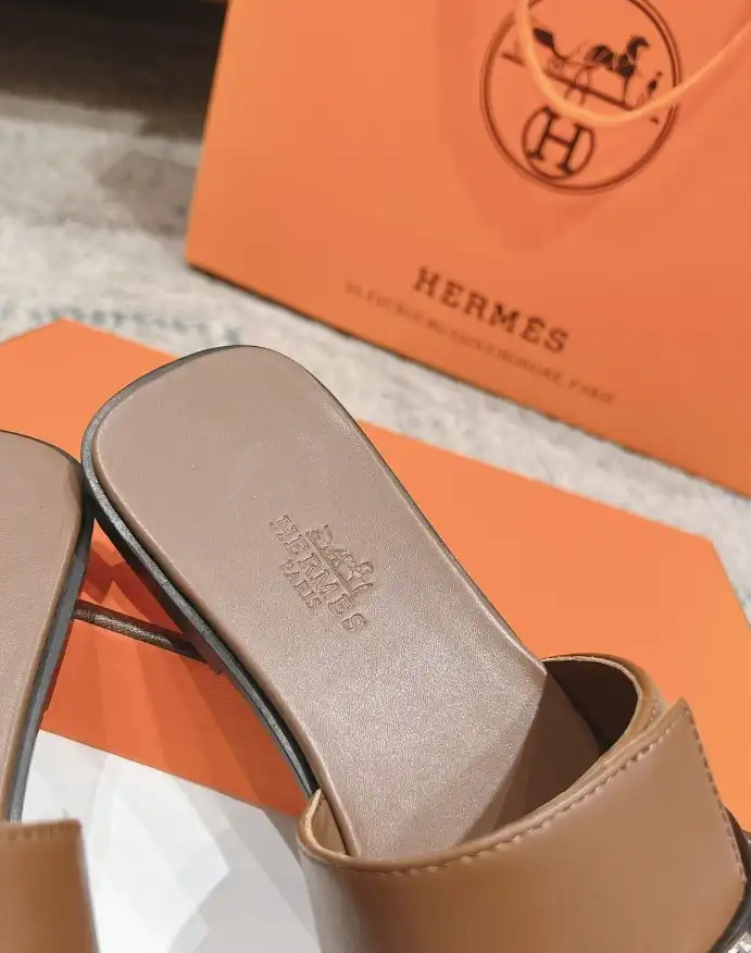 hype Hermes Slippers