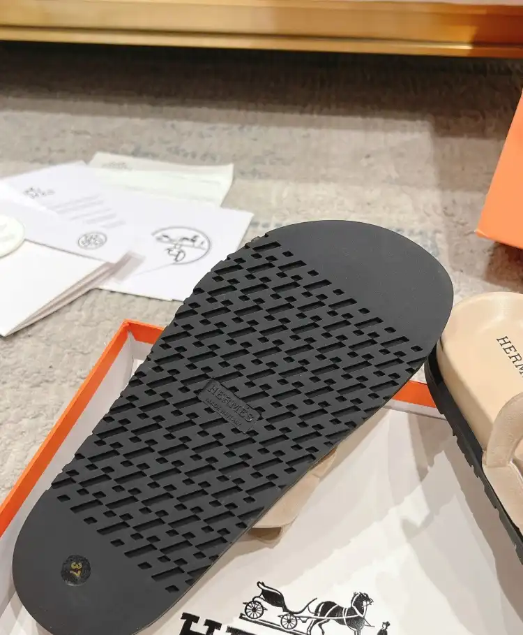 hype Hermes Slippers