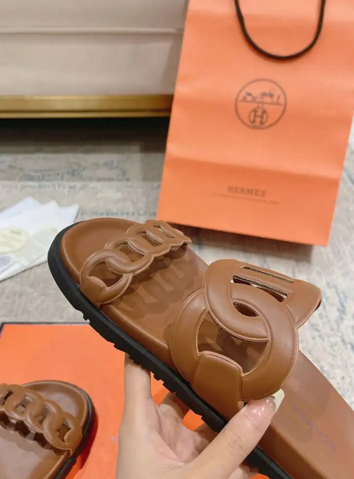 hype Hermes Slippers