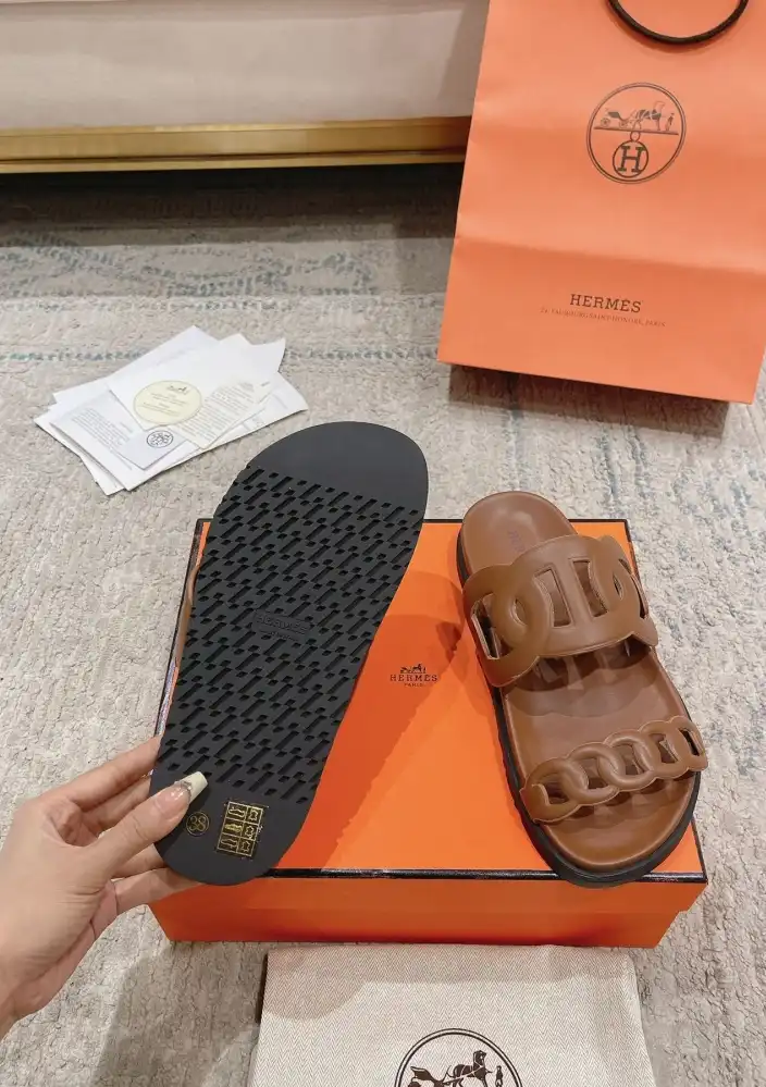 hype Hermes Slippers