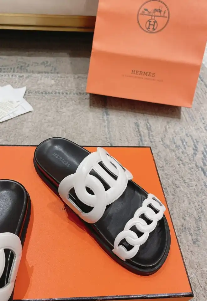 hype Hermes Slippers