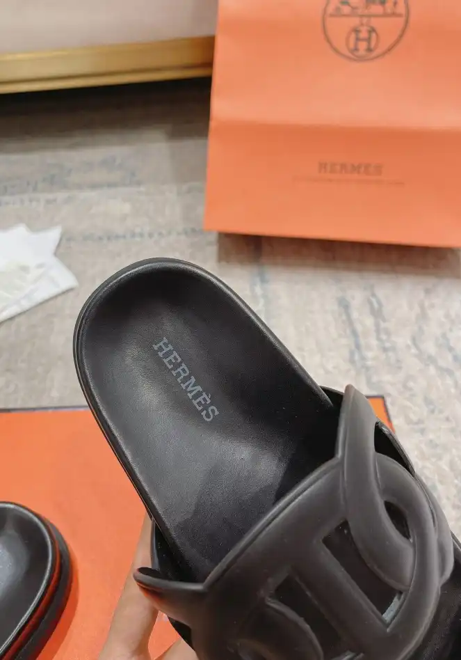 hype Hermes Slippers