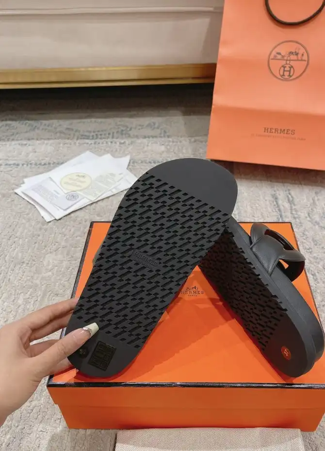 hype Hermes Slippers