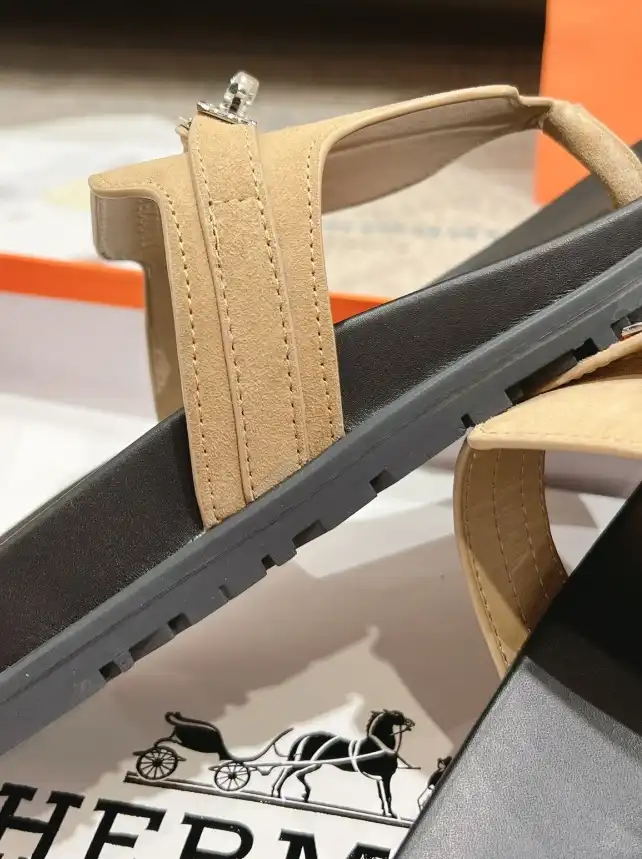 hype Hermes Slippers