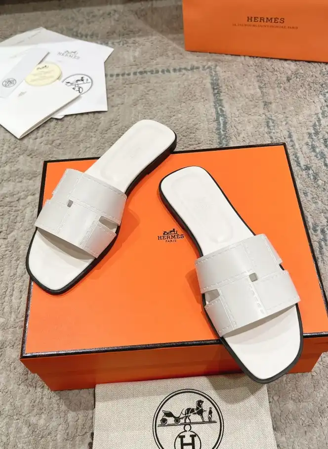 hype Hermes Slippers