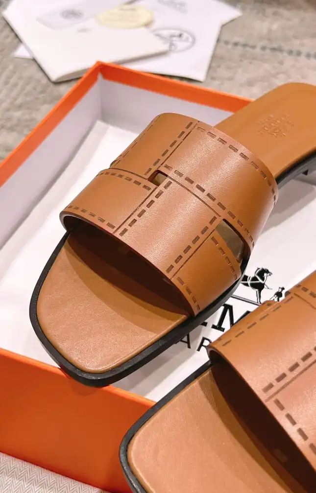 hype Hermes Slippers