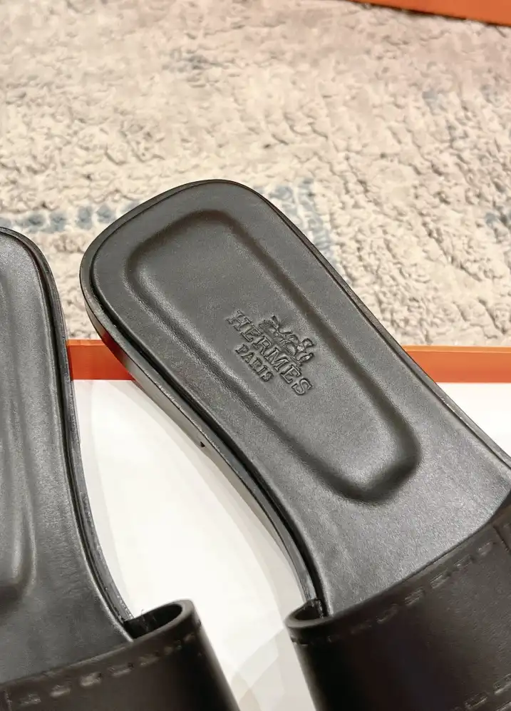 hype Hermes Slippers