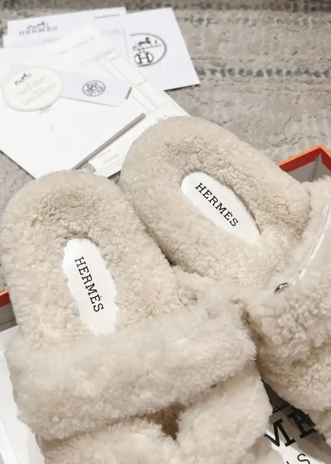 hype Hermes Slippers