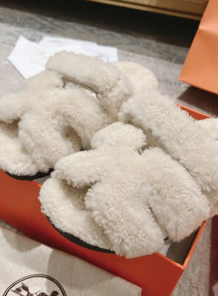 hype Hermes Slippers