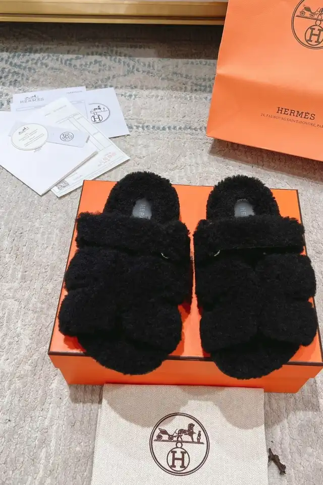 hype Hermes Slippers