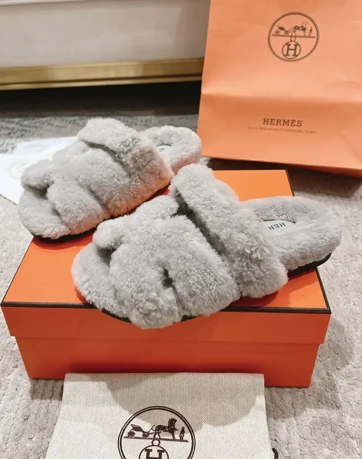 hype Hermes Slippers