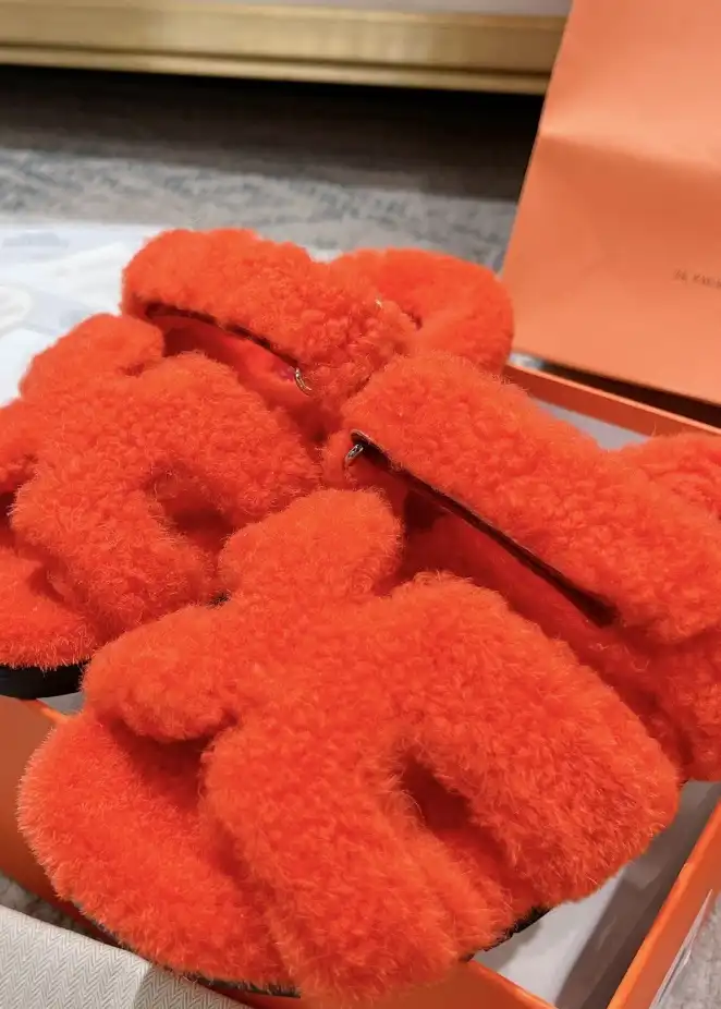 hype Hermes Slippers