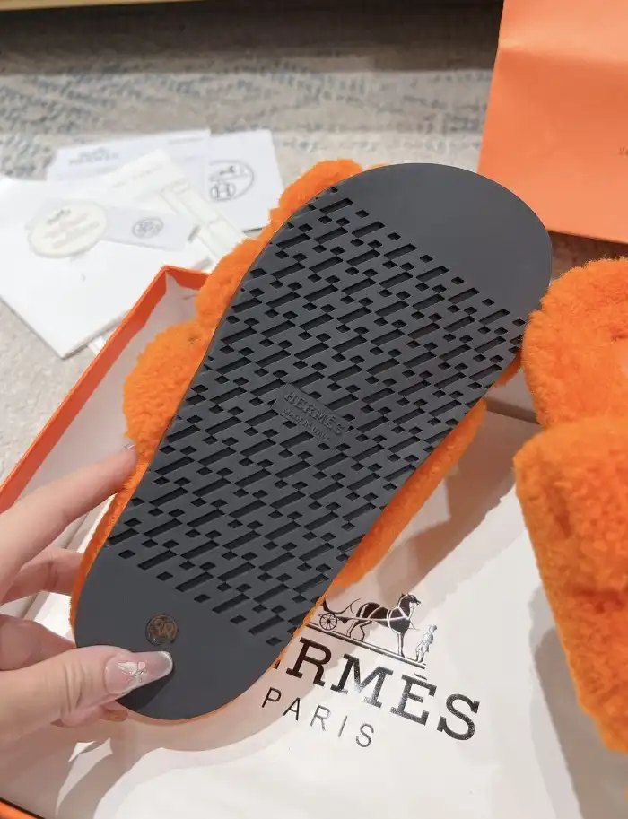 hype Hermes Slippers