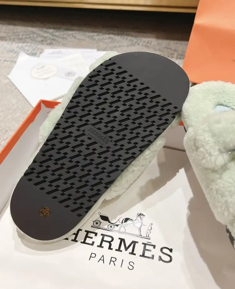 hype Hermes Slippers