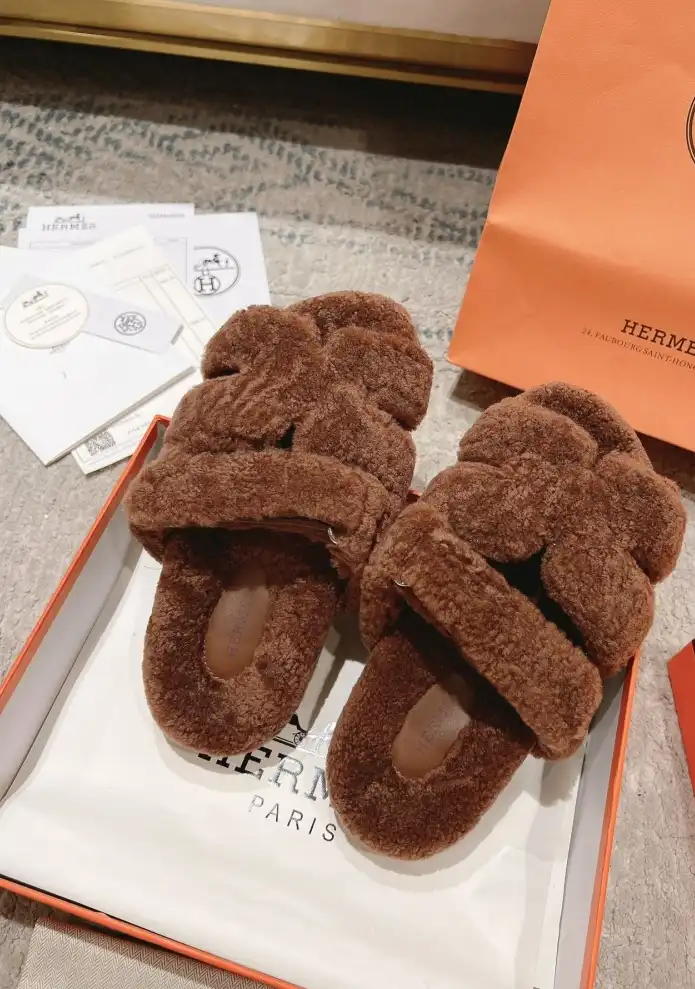 hype Hermes Slippers