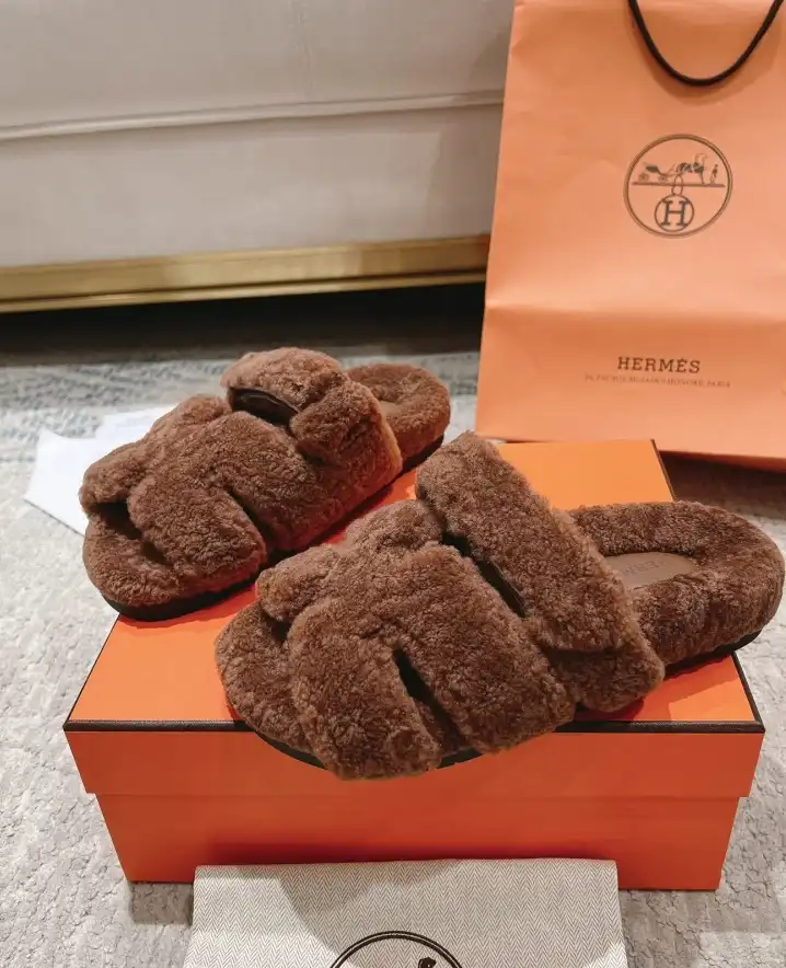 hype Hermes Slippers