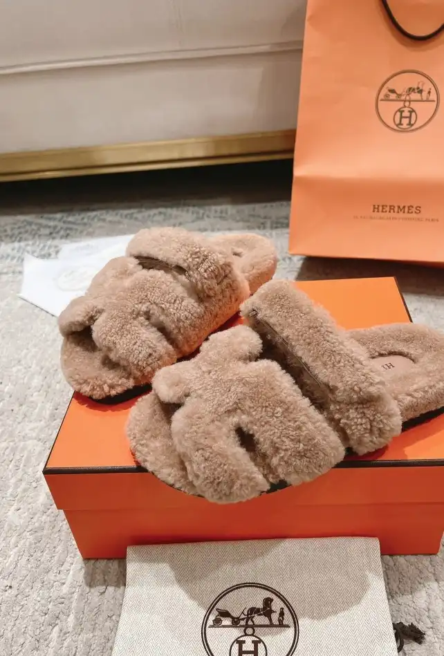 hype Hermes Slippers