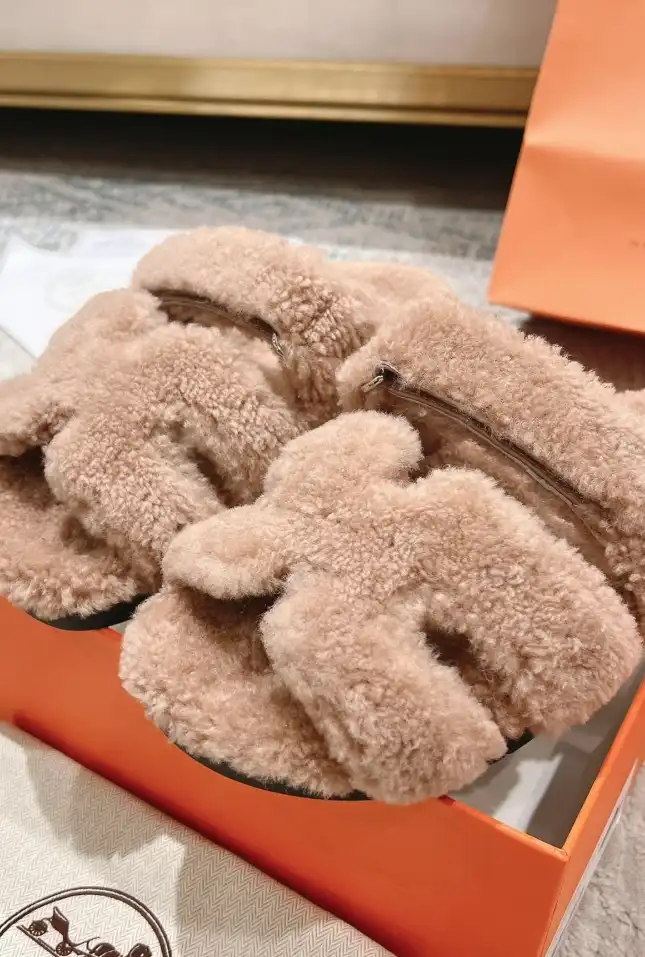 hype Hermes Slippers