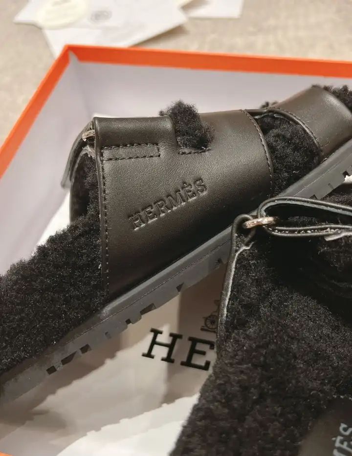 hype Hermes Slippers