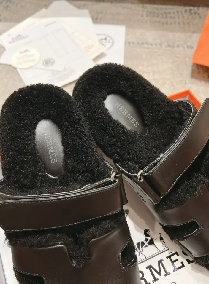 hype Hermes Slippers