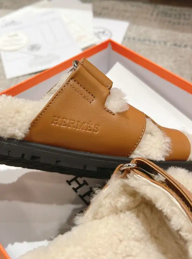 hype Hermes Slippers