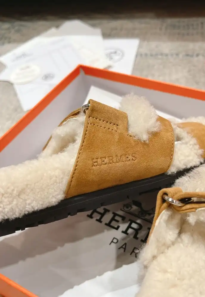 hype Hermes Slippers