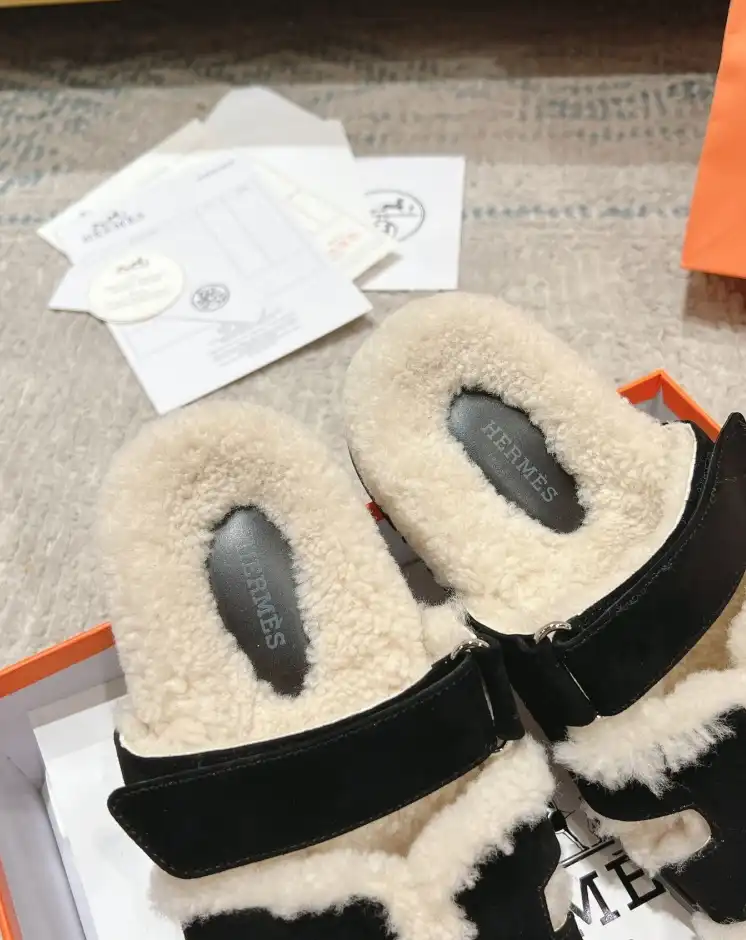 hype Hermes Slippers