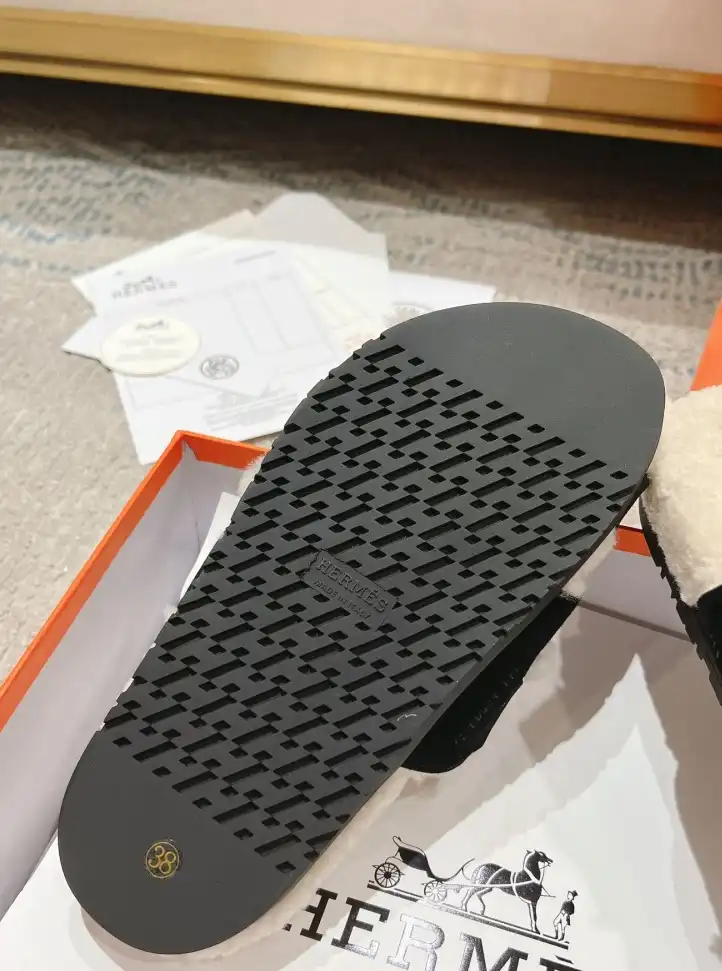 hype Hermes Slippers