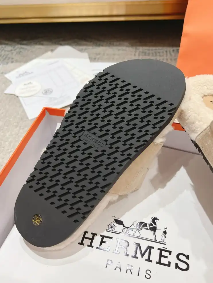 hype Hermes Slippers