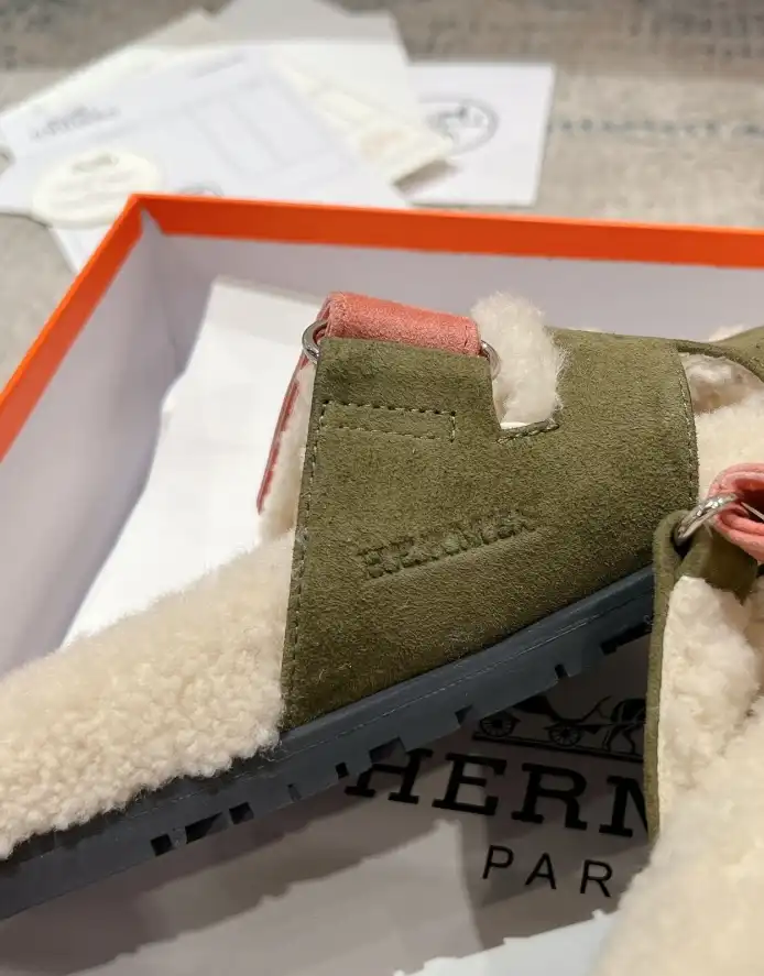 hype Hermes Slippers