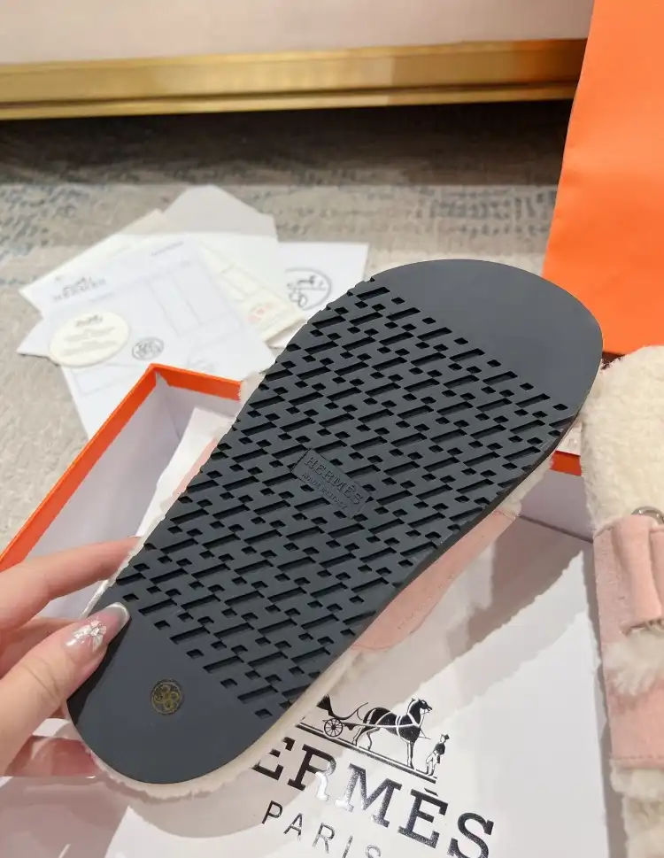 hype Hermes Slippers