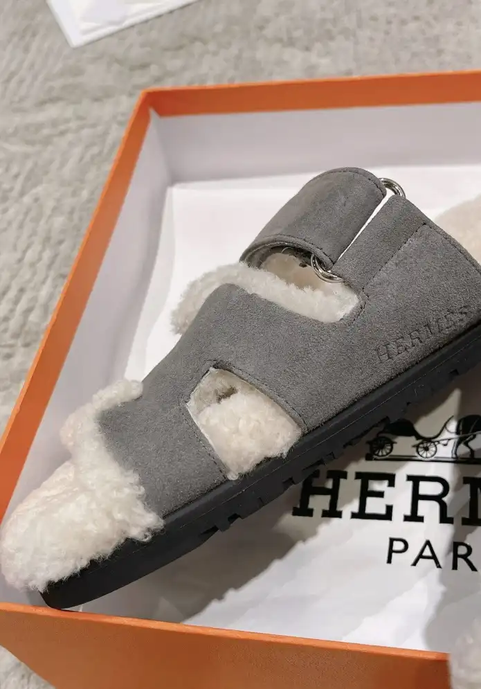 hype Hermes Slippers