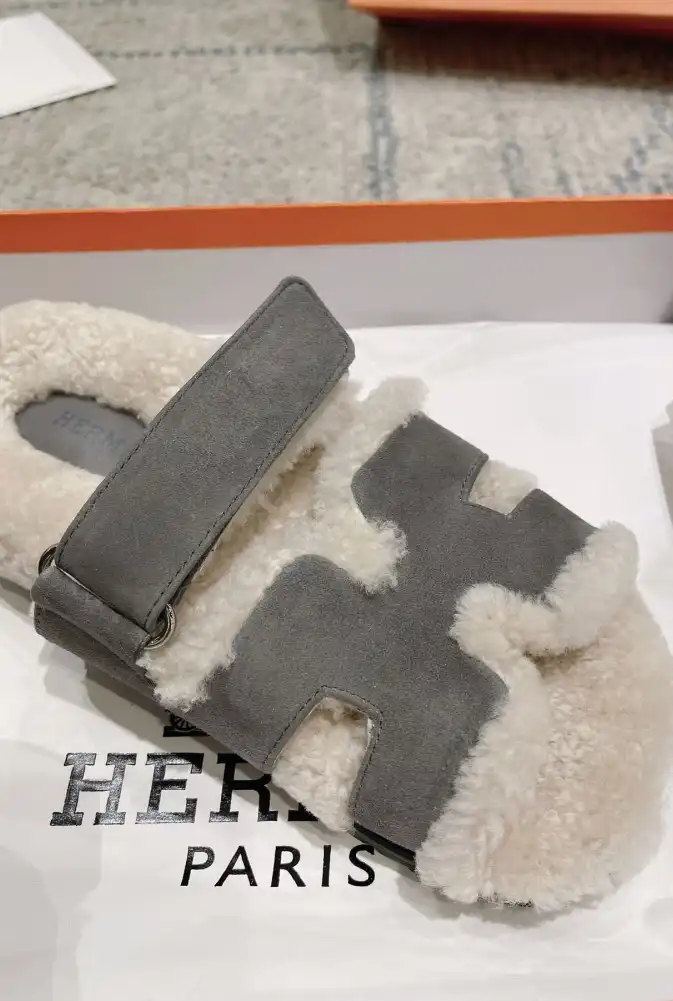 hype Hermes Slippers