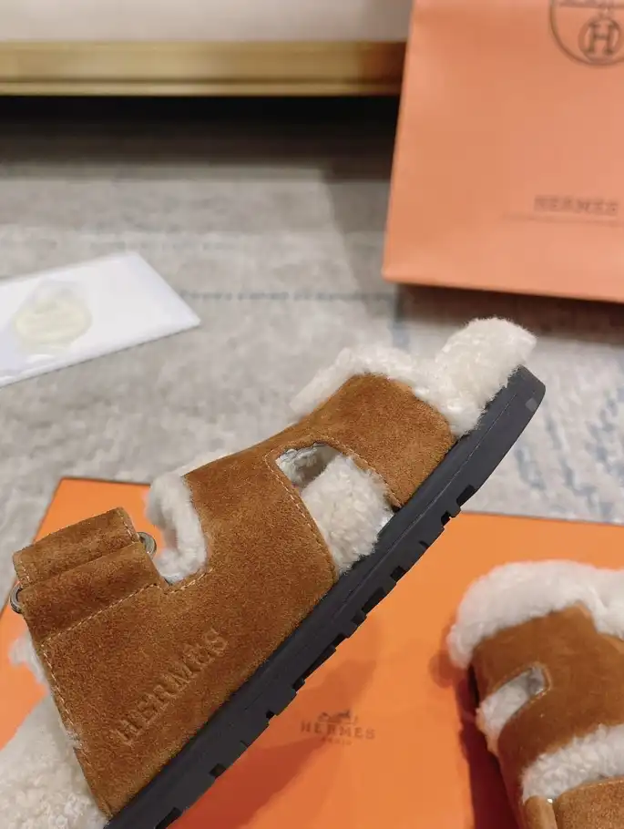 hype Hermes Slippers