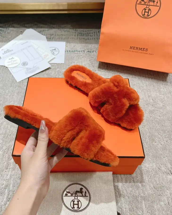 hype Hermes Slippers